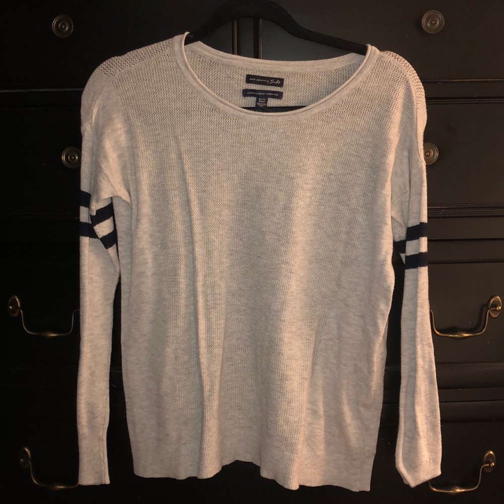 American Eagle Outfitters XS light grey sweater